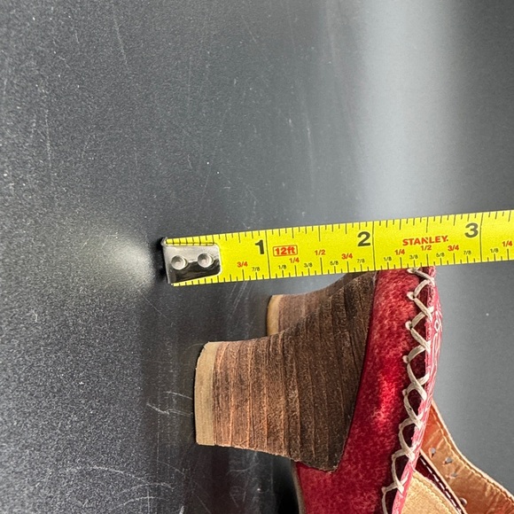 Spring Step Via R Leather Red Floral Slip On Kitten Heels Sandals Size 38 US 7.5 - Picture 9 of 9